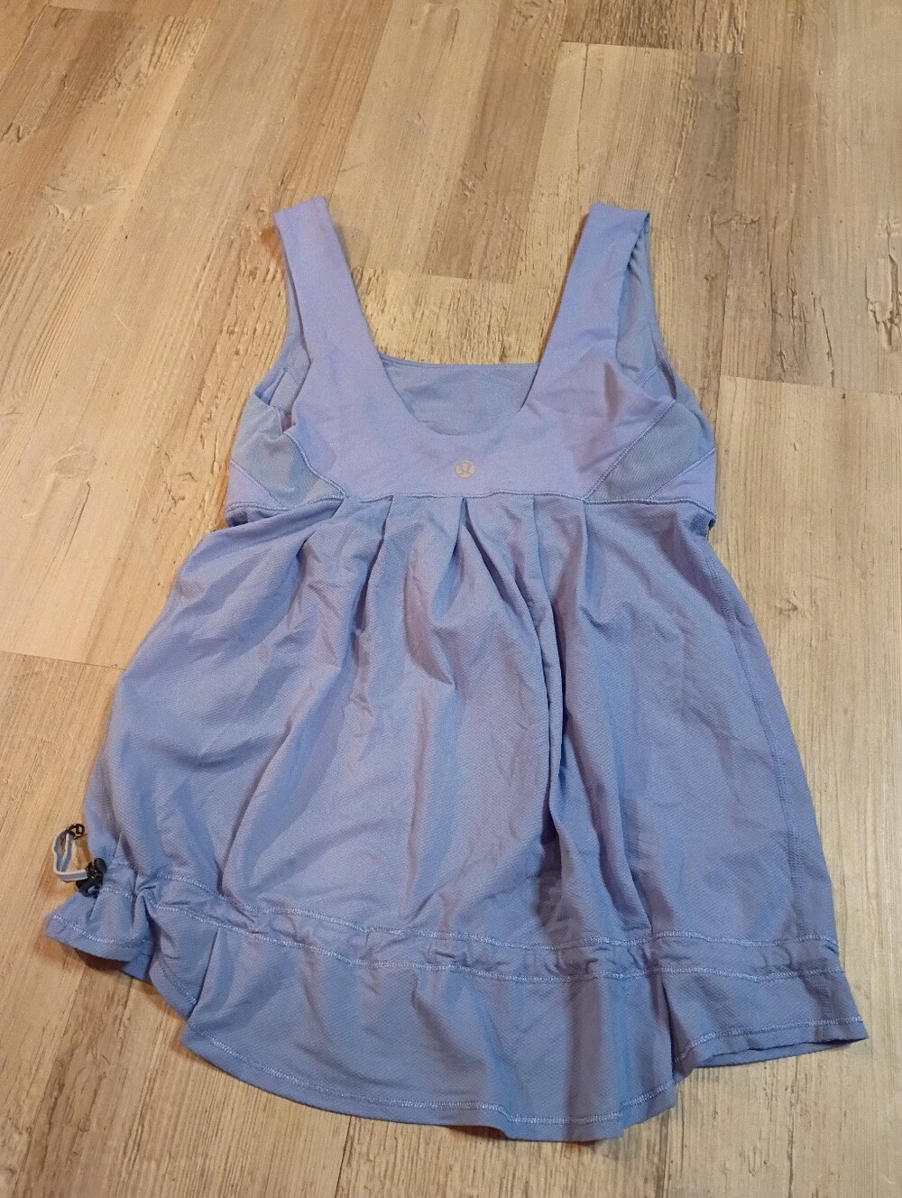 Lululemon - Picture 3 of 5